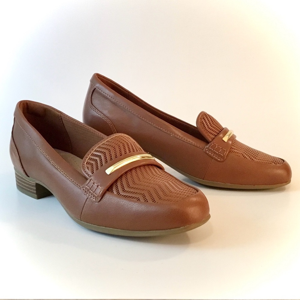 New Clarks Collection ‘Juliet Aster’ Loafer Flats - Picture 4 of 15
